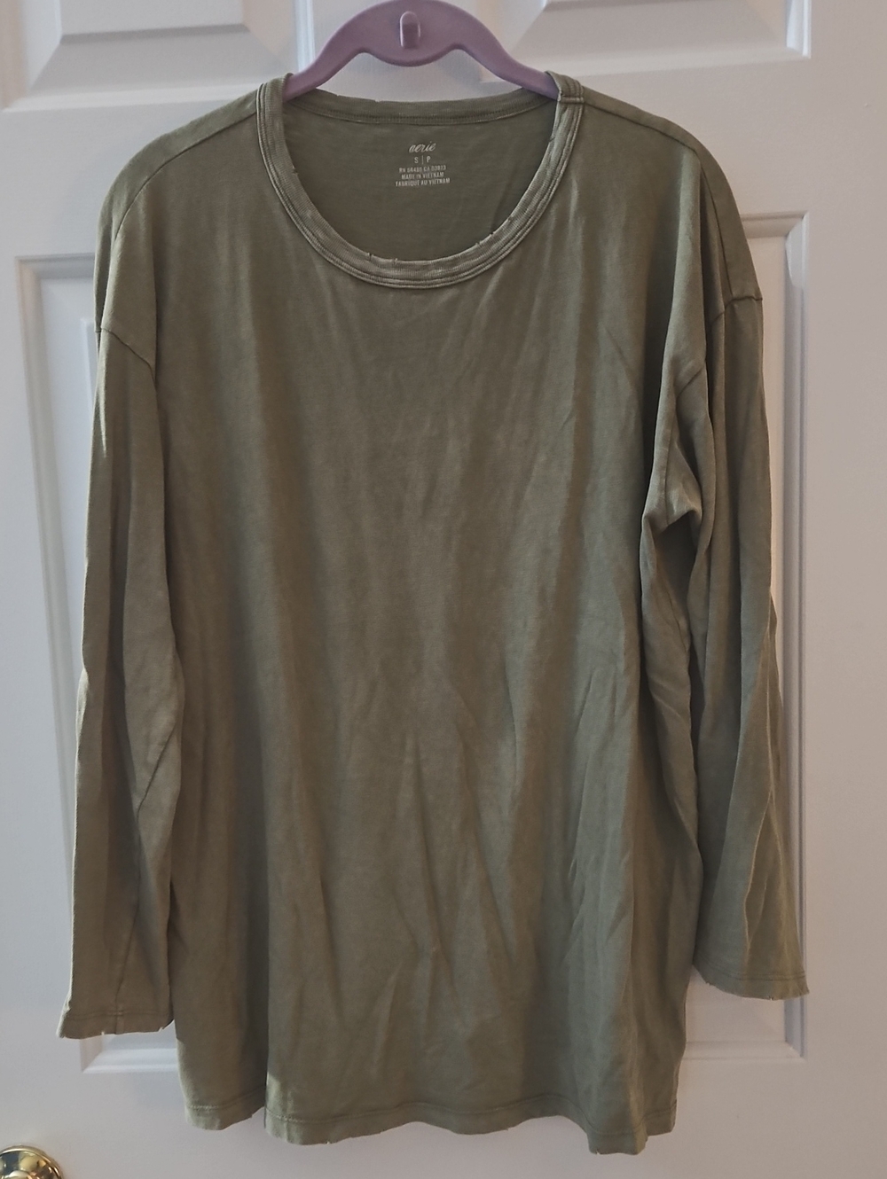 aerie Olive Green Long Sleeve Crewneck Tee